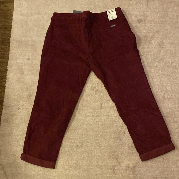 Eddie Bauer Boyfriend Slim Corduroys in Dark Berry (NWT) - Picture 6 of 8